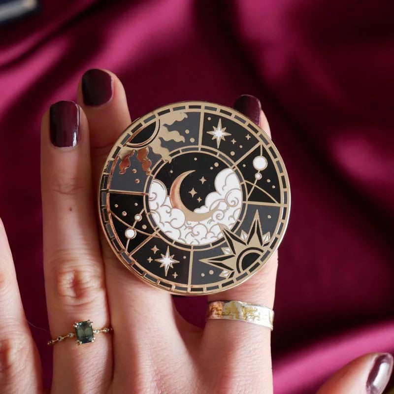 Otherworldly Clingie - Black