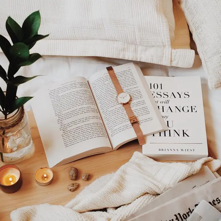 101 Essays That Will Change The Way You Think - Book | Hardcover