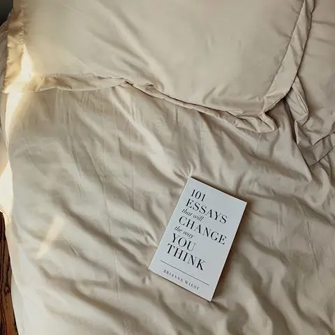 101 Essays That Will Change The Way You Think - Book | Hardcover